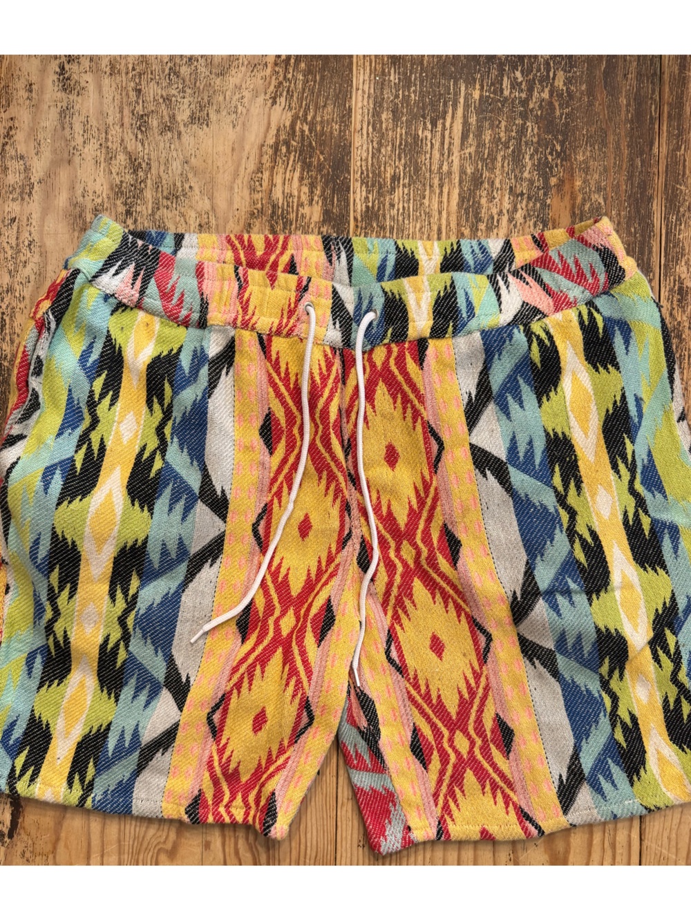 Raga Man size Medium Colorful Aztec Print men’s Shorts - Yellow Multi